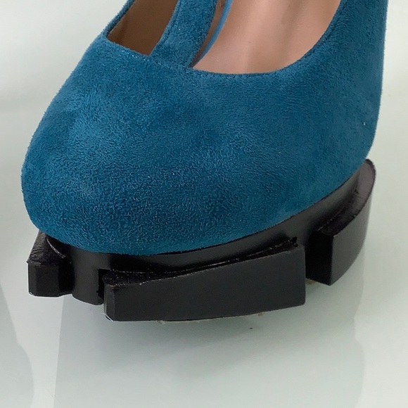 Paris Fashion Week Model Stilettos Eileen chunky platform T strap size 37 EUC - Picture 15 of 16